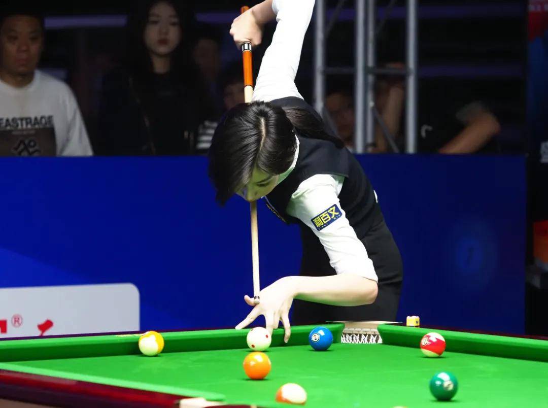 中场枢纽的 中场枢纽的